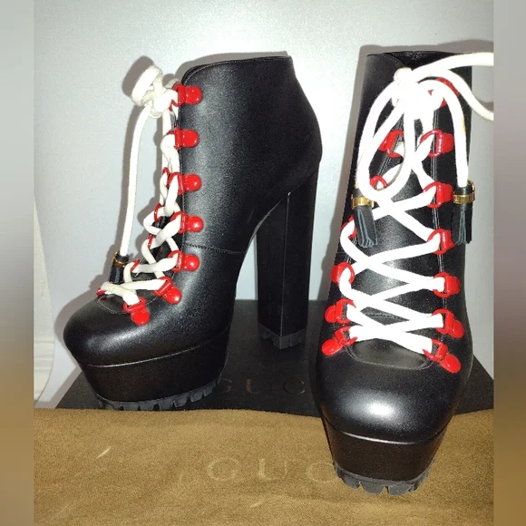 ON HOLD 🎀 Gucci "Kayla" Calfskin Lifford Lace Up Boots - Picture 4 of 16